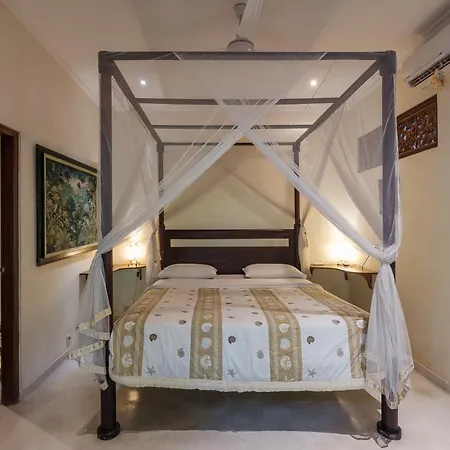 Hotel White Lotus Oasis