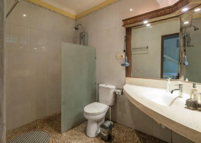 White Lotus Oasis Gasthuis 4*