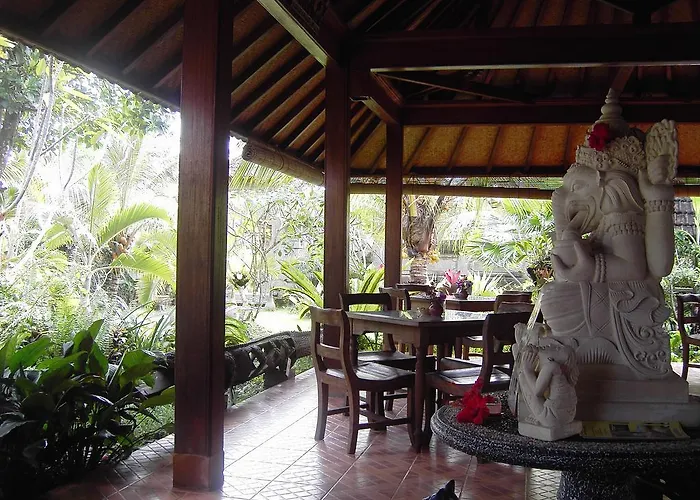 White Lotus Oasis 4*